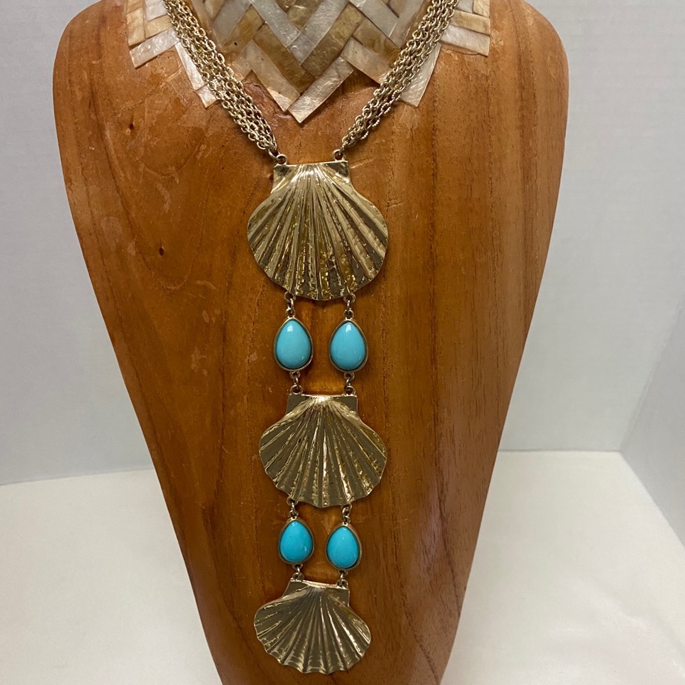 Turquoise shell necklace